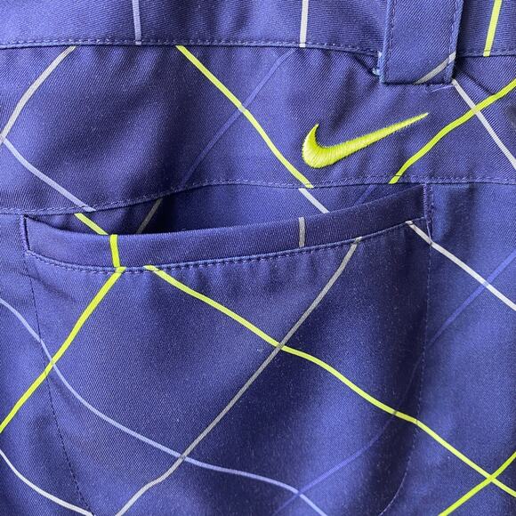Nike Dri Fit Y2K Bermuda Golf Shorts Women 8 Purple Plaid Geometric Performance - Picture 4 of 10